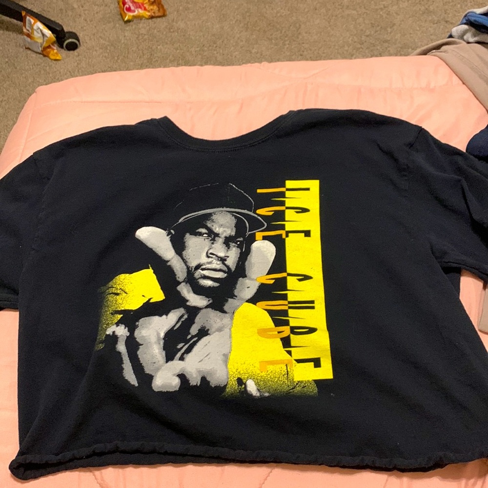 Medium crop top